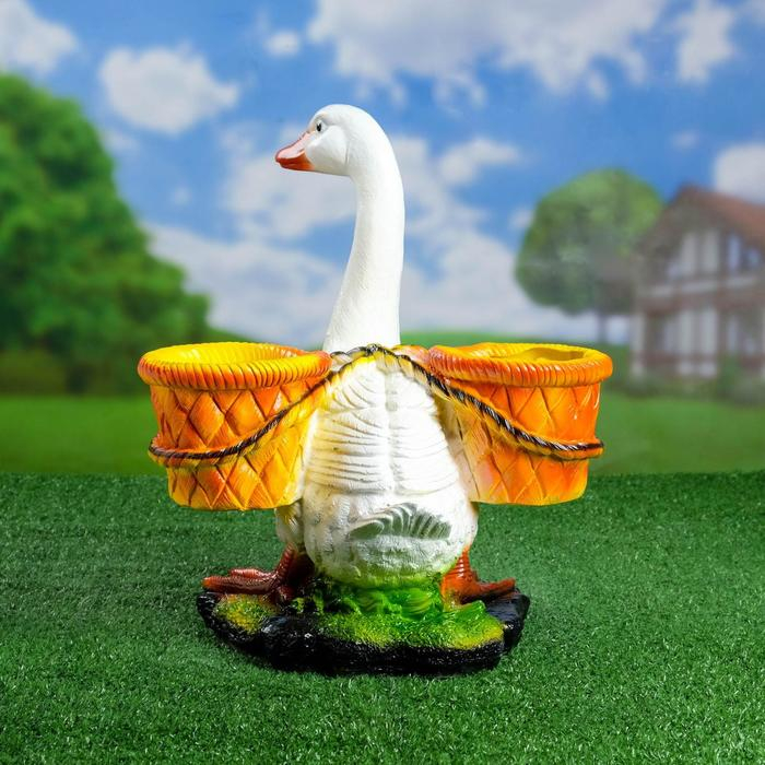 Фигурное кашпо "Гусь" 30х34х40см