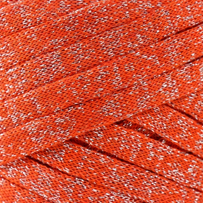 Трикотажная пряжа "Риббон" с люрексом 85м/170&plusmn;5 гр (Рябина, люрекс: Серебро)