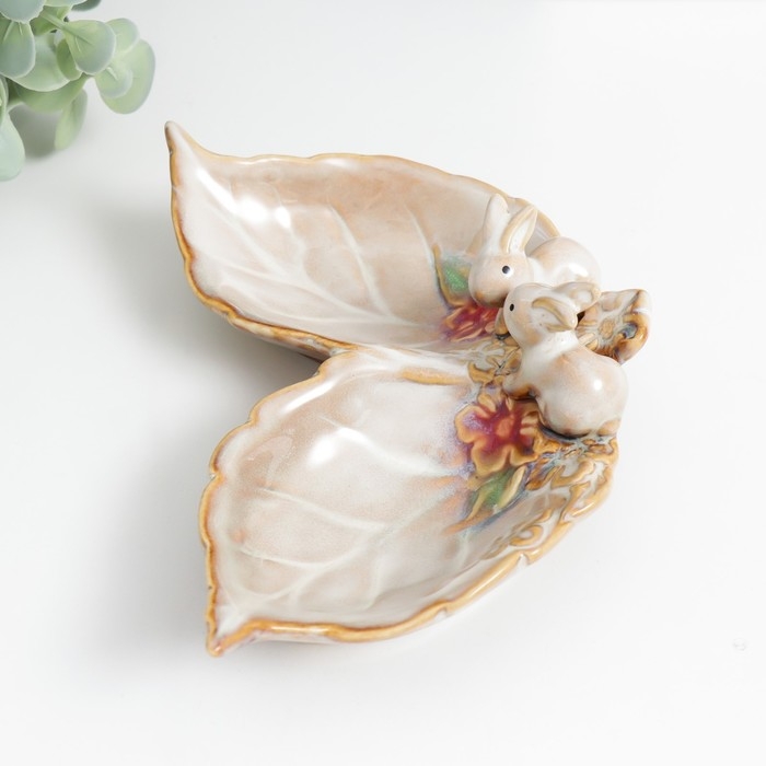 Сувенир керамика подставка Сувенир керамика подставка "Зайчики у цветов" 11,5х17х6 см