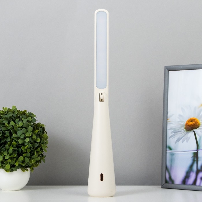 Лампа настольная "Страйк" LED 3 режима 1,5Вт USB белый 6,8х6,8х28,5 см RISALUX