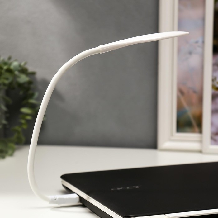 Светильник 16235/1WT 14хLED 1,5Вт белый 3х42 см RISALUX Светильник 16235/1WT 14хLED 1,5Вт белый 3х42 см RISALUX