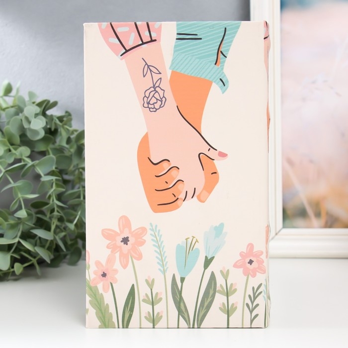 Сейф-книга дерево кожзам Сейф-книга дерево кожзам "Рука в руке" 21х13х5 см