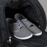 Сумка дорожная на колёсах, отдел на молнии, отдел для обуви, 3 наружных кармана, длинный ремень, цвет чёрный Сумка дорожная на колёсах, отдел на молнии, отдел для обуви, 3 наружных кармана, длинный ремень, цвет чёрный