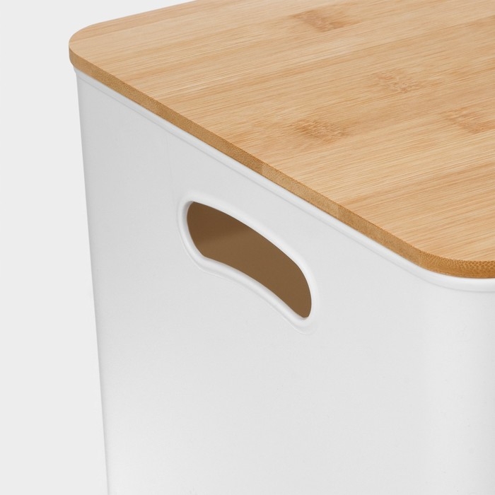 Контейнер для хранения с крышкой и ручками LaDо́m &laquo;Натурэль&raquo;, 36&times;25&times;24,5 см, цвет белый