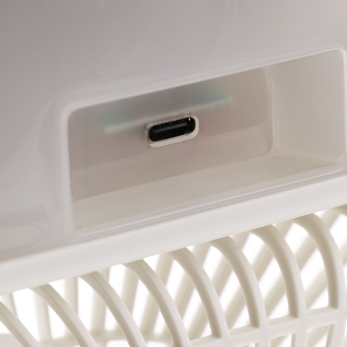 Портативный вентилятор LOF-06, с функцией увлажнителя, 3 скорости, питание USB, белый Портативный вентилятор LOF-06, с функцией увлажнителя, 3 скорости, питание USB, белый