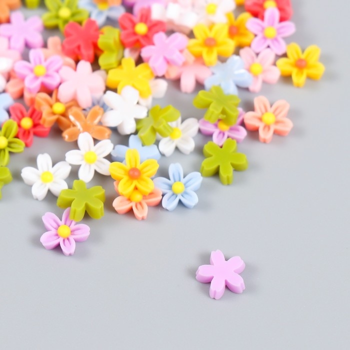 Декор для творчества пластик "Пятилистники разноцветные" набор 70 шт 0,7х0,7 см