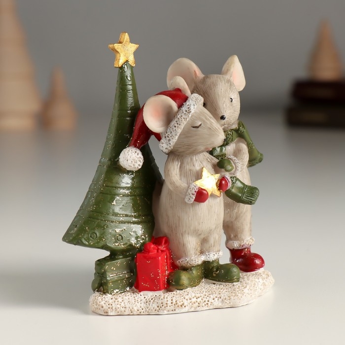 Сувенир полистоун "Пара мышек у новогодней ёлки" 8,5х5х10 см