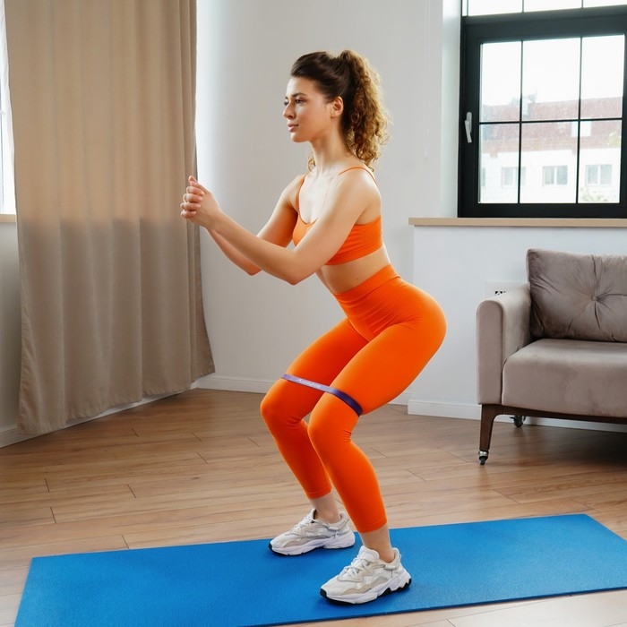 Фитнес-резинка ONLYTOP, 30х2,2х0,5 см, нагрузка 55 кг, цвет фиолетовый Фитнес-резинка ONLYTOP, 30х2,2х0,5 см, нагрузка 55 кг, цвет фиолетовый