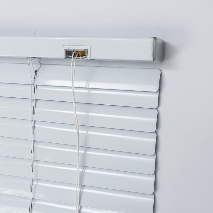Жалюзи горизонтальные 70&times;160 см, цвет белый