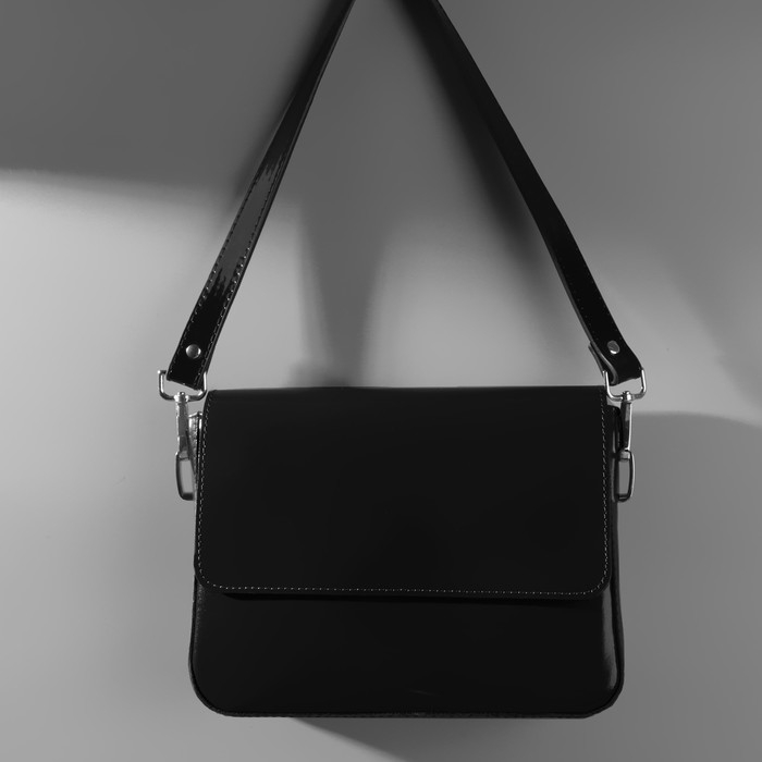 Ручка для сумки лакированная, с карабинами, 60 ± 1 см, цвет чёрный Ручка для сумки лакированная, с карабинами, 60 ± 1 см, цвет чёрный