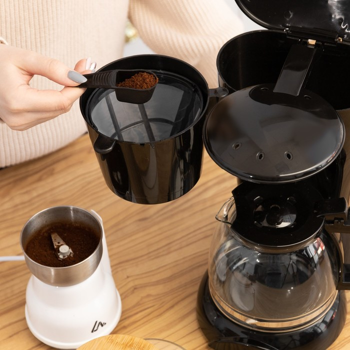 Кофеварка Luazon LKM-654, капельная, 900 Вт, 1.2 л, чёрная Кофеварка Luazon LKM-654, капельная, 900 Вт, 1.2 л, чёрная