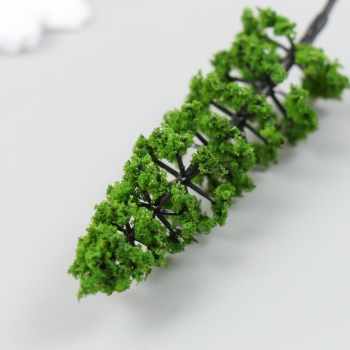 Искусственное растение для творчества пластик Искусственное растение для творчества пластик "Сосна" 2,5х9,2 см