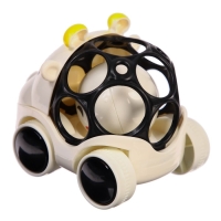 Машинка - погремушка &laquo;Коровка&raquo;, с эластичными элементами, Крошка Я