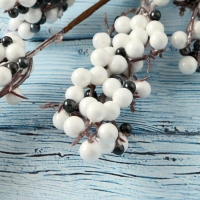 Декор "Зимнее очарование" зимние ягоды, 55 см Декор "Зимнее очарование" зимние ягоды, 55 см