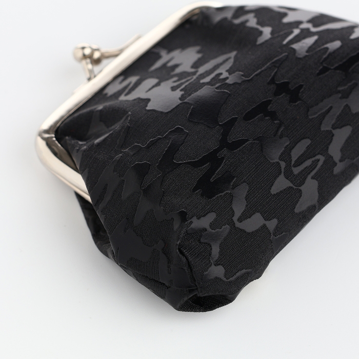 Кошелёк женский на фермуаре, цвет чёрный Кошелёк женский на фермуаре, цвет чёрный