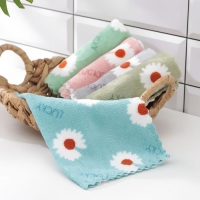 Салфетка для уборки Доляна &laquo;Ромашки&raquo;, микрофибра махровая, 30&times;30 см, цвет МИКС