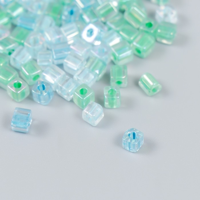 Бисер стекло 6/0 "Кубик. Полупрозрачный. Нежно-голубой" 10 гр