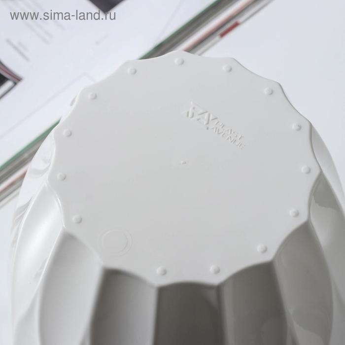 Кашпо для цветов со вставкой «Флюте», 3 л, цвет белый Кашпо для цветов со вставкой «Флюте», 3 л, цвет белый