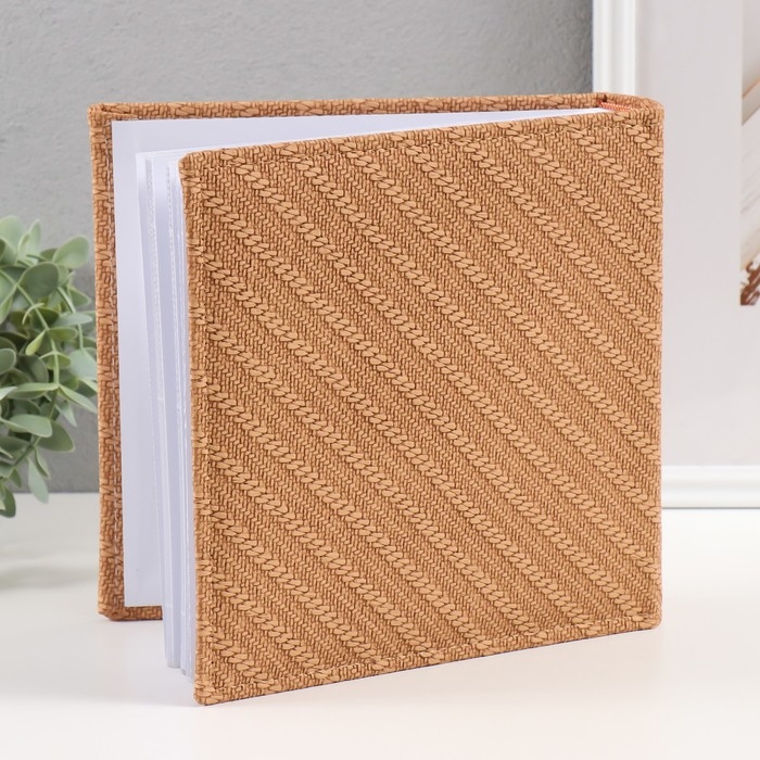 Фотоальбом на 200 фото 10х15 см кожзам "Багетная текстура" бумажные листы бежевый 5х23х22 см   10499