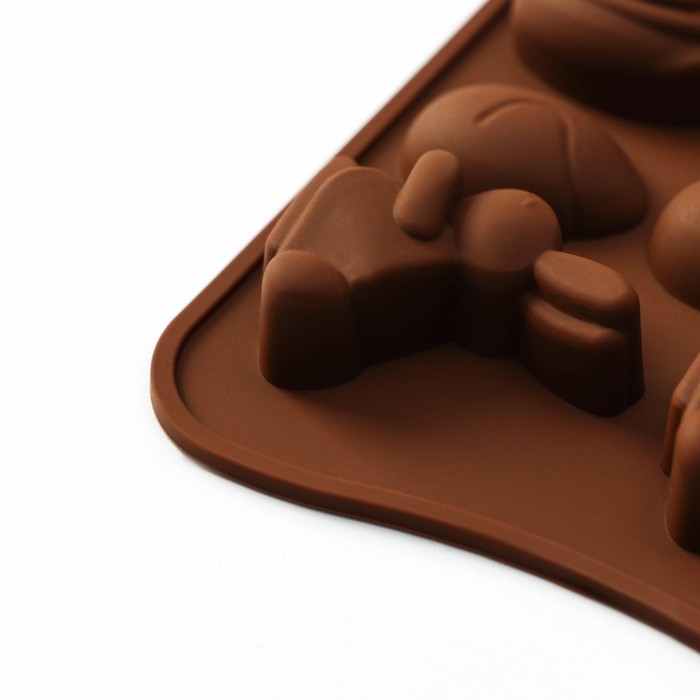 Форма для конфет и шоколада Доляна &laquo;Зайцы, утки и яйца&raquo;, силикон, 22&times;10,2&times;1,4 см, 14 ячеек, цвет коричневый