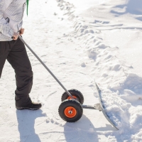 Движок металлический для уборки снега, на колёсах, ковш МИКС 430 &times; 750 мм, металлическая планка, металлическая ручка цвет МИКС