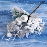 Декор "Зимнее сияние" ягоды хвоя листья, 19 см Декор "Зимнее сияние" ягоды хвоя листья, 19 см