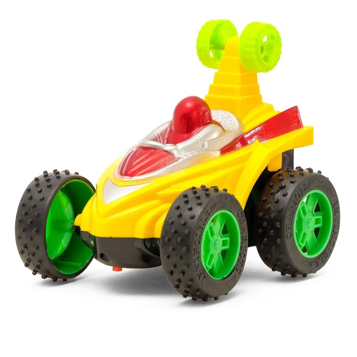 Машина радиоуправляемая &laquo;Перевёртыш&raquo;, работает от батареек, цвета МИКС