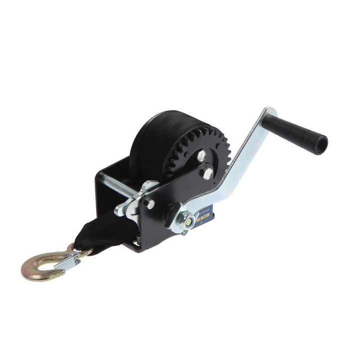 Лебедка ручная барабанная тяговая ТУНДРА, 800 кг, трос-ремень 6 метров Лебедка ручная барабанная тяговая ТУНДРА, 800 кг, трос-ремень 6 метров