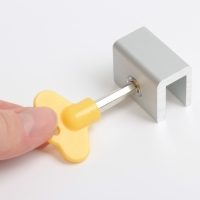 Блокиратор для окон и раздвижных дверей «Ключик», под профиль 10 мм, цвет желтый, Крошка Я Блокиратор для окон и раздвижных дверей «Ключик», под профиль 10 мм, цвет желтый, Крошка Я