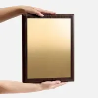 Плакетка Plaque XL, венге с золотистой пластиной Плакетка Plaque XL, венге с золотистой пластиной