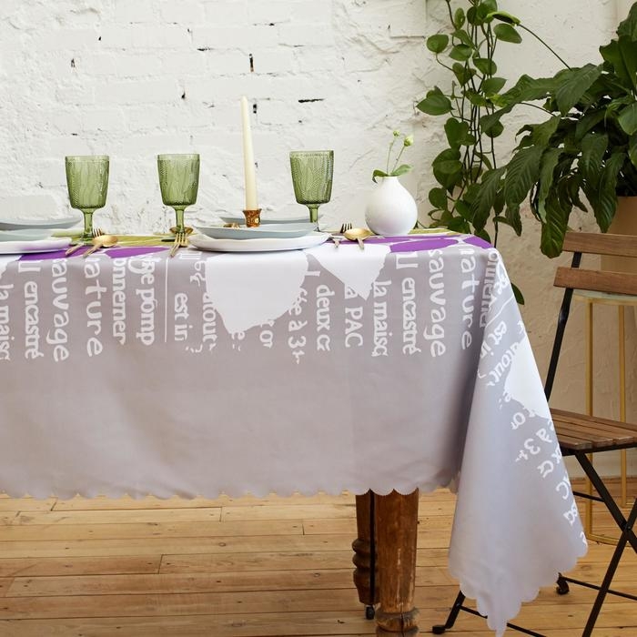 Скатерть Доляна &laquo;Листья&raquo; 150&times;220 см, 100% п/э