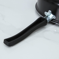 Сотейник Promo, 2,8 л, d=24 см, стеклянная крышка, пластиковая ручка, антипригарное покрытие, цвет чёрный Сотейник Promo, 2,8 л, d=24 см, стеклянная крышка, пластиковая ручка, антипригарное покрытие, цвет чёрный