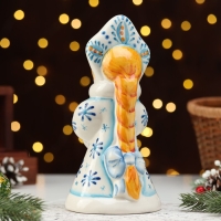 Сувенир "Снегурочка Зимушка", 22 см, фарфор