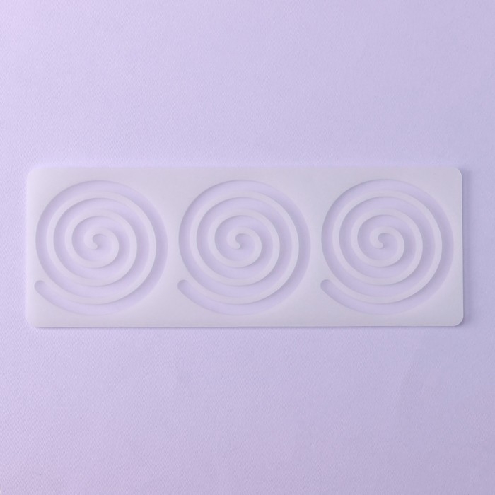 Форма для шоколада «Спираль», силикон, 3 ячейки, 24,5×9×0,3 см, цвет прозрачный Форма для шоколада «Спираль», силикон, 3 ячейки, 24,5×9×0,3 см, цвет прозрачный