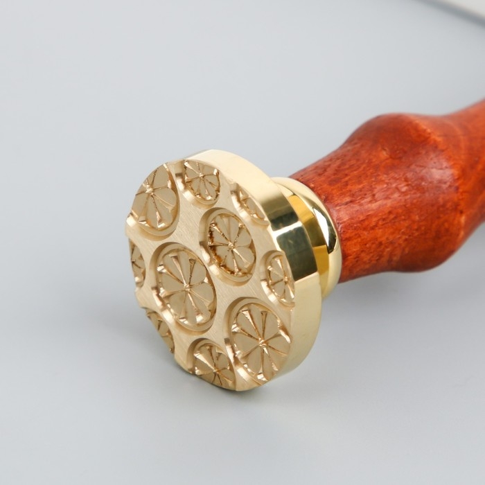 Печать для сургуча с деревянной ручкой Печать для сургуча с деревянной ручкой "Дольки цитрусовых" 9х2,5х2,5 см