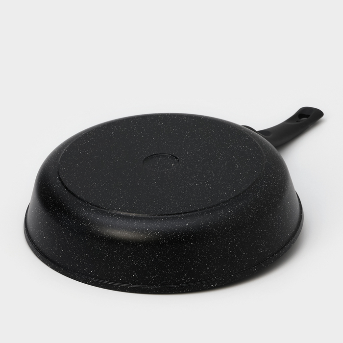 Сковорода Доляна «Элит», d=28 см, пластиковая ручка, антипригарное покрытие Сковорода Доляна «Элит», d=28 см, пластиковая ручка, антипригарное покрытие
