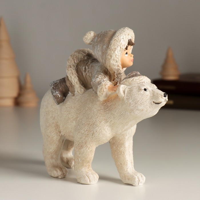 Сувенир полистоун "Ребёнок на белом мишке" 13,5х6х12,5 см
