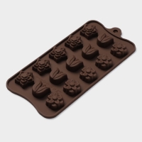 Форма для конфет и шоколада Доляна &laquo;Поляна&raquo;, силикон, 20,5&times;10,5&times;1,5 см, 15 ячеек (2,3&times;2,3 см), цвет коричневый