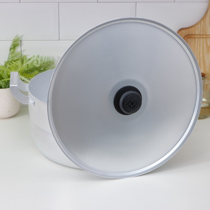 Кастрюля алюминиевая, 13 л, металлическая крышка Кастрюля алюминиевая, 13 л, металлическая крышка