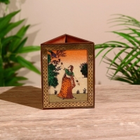 Подставка под карандаши "Индия" дерево шишам 9х9х11,5см МИКС