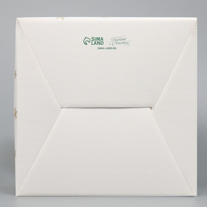 Коробка кондитерская с окном, сундук, &laquo;Уютный новый год&raquo; 20 х 20 х 20 см, Новый год