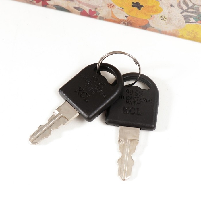 Сейф-книга дерево кожзам Сейф-книга дерево кожзам "Борзая в цветах" 17х11х5 см