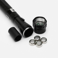 Фонарь телескопический с магнитом, LR44 4 шт, 3 диода по 0.5 Вт, 56.5 см Фонарь телескопический с магнитом, LR44 4 шт, 3 диода по 0.5 Вт, 56.5 см