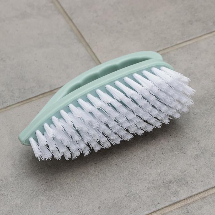 Щётки для уборки, набор из 5 предметов: совок, 3 щётки, водосгон, цвет МИКС Щётки для уборки, набор из 5 предметов: совок, 3 щётки, водосгон, цвет МИКС