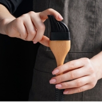 Кисть Доляна &laquo;Макота&raquo;, силикон, 23,5 см, цвет чёрный