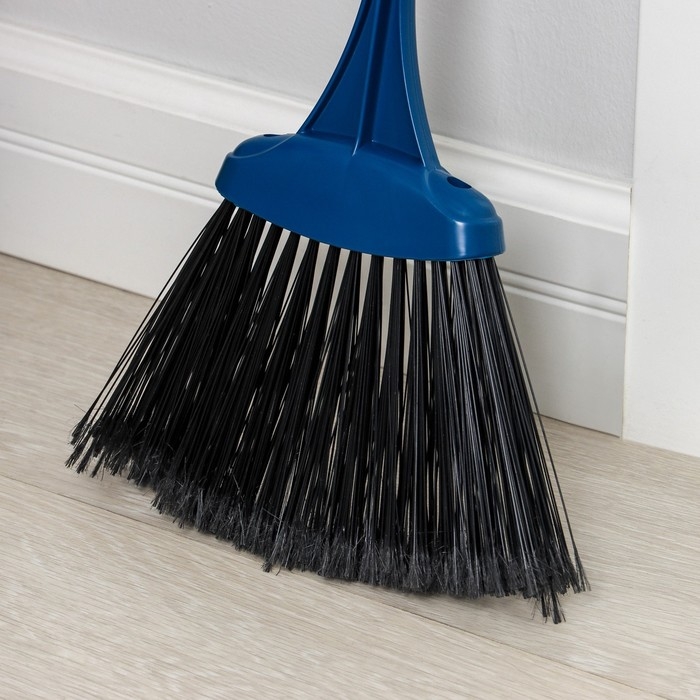 Метла с черенком жёсткая &laquo;Удобная&raquo;, цвета МИКС