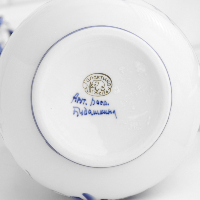 Кувшин «Аннушка», 1,5 л, 20,5 см, , гжель Кувшин «Аннушка», 1,5 л, 20,5 см, , гжель