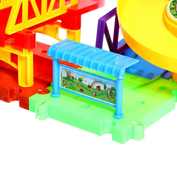 Железная дорога «Весёлое путешествие», работает от батареек Железная дорога «Весёлое путешествие», работает от батареек