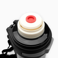 Термос, 4 л, Volume "Колумб", с двумя кружками, с ремешком, сохраняет тепло 24 ч, 15 х 39.8 см, хром Термос, 4 л, Volume "Колумб", с двумя кружками, с ремешком, сохраняет тепло 24 ч, 15 х 39.8 см, хром