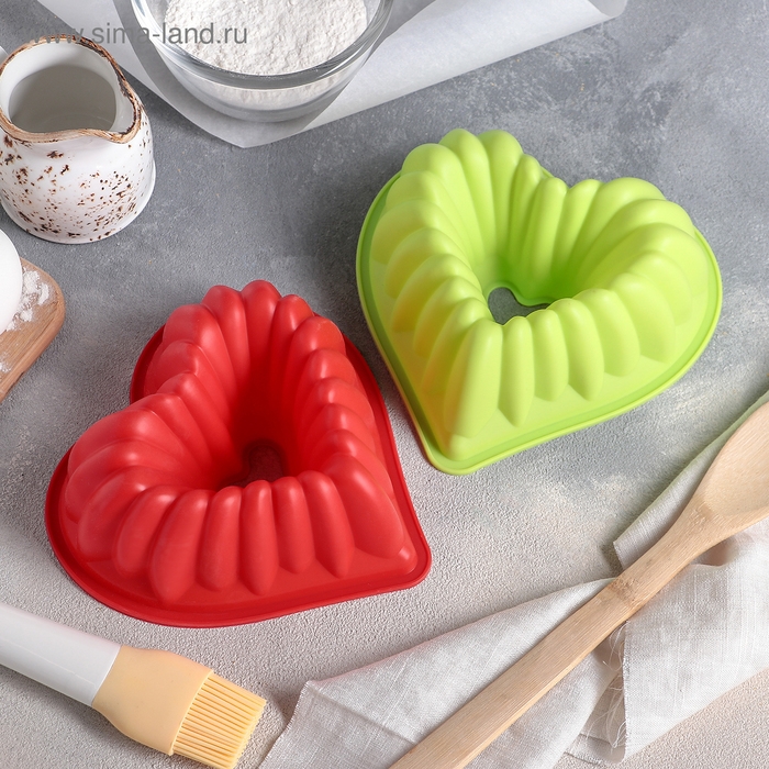 Форма для выпечки Доляна &laquo;Сердце. Немецкий кекс&raquo;, силикон, 17&times;17 см, цвет МИКС